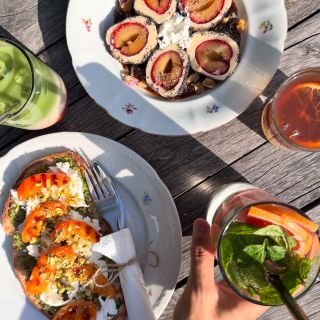 Toš zítra brunch 10 - 17! Spousta dobrot, Dj Igi a pohodička! Pojď si užít poslední prázdninovej víkend!🤓 V pondělí...